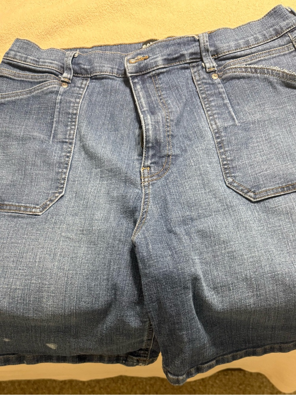 Bandolino Women's Light Blue Denim Relaxed Shorts